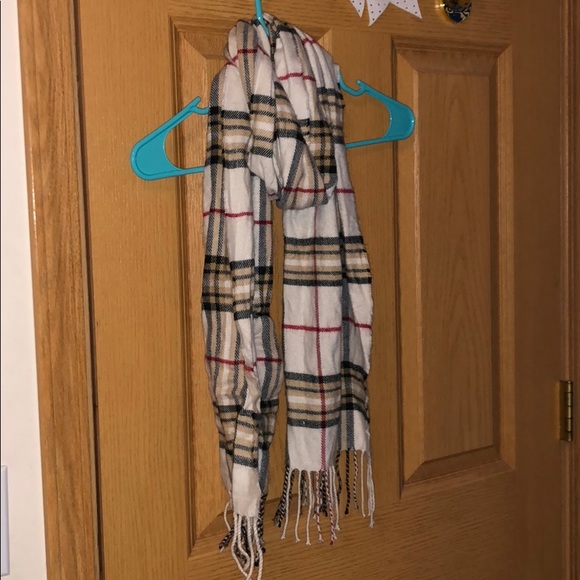 Scarf - Picture 3 of 3